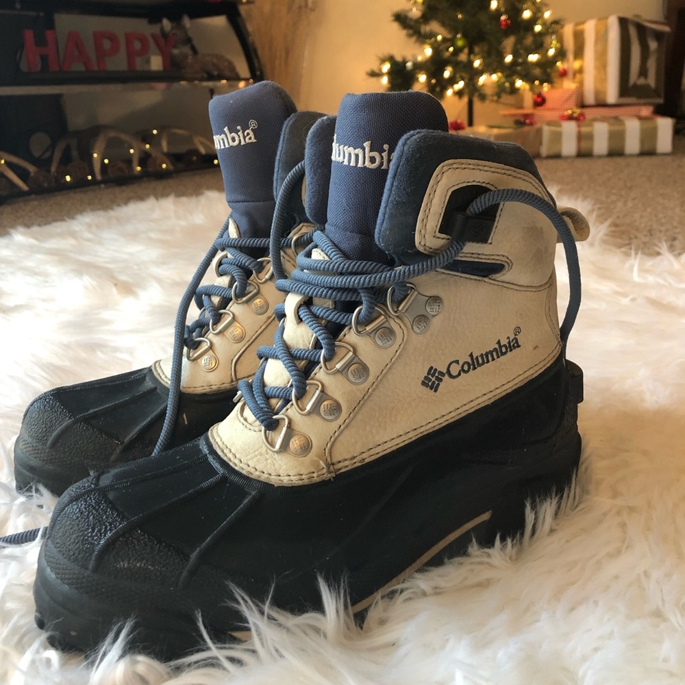 Women’s Columbia boots